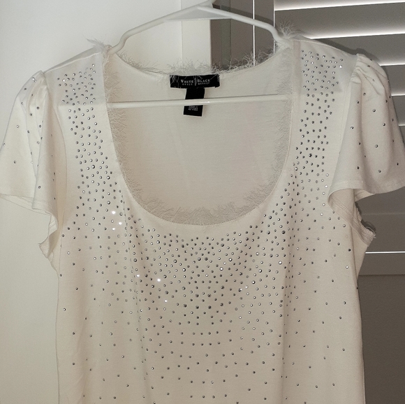 White shirt with silver sparkles, faux fur, womens size small - Picture 7 of 11